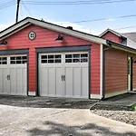 Charming Louisville Gem Walk To Restaurants!