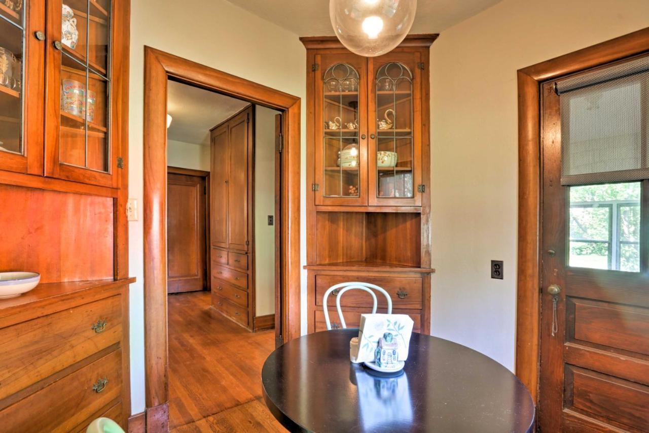 Charming Gem Walk To Restaurants! Holiday home Louisville